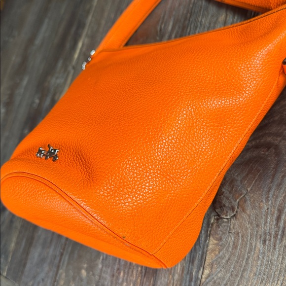 Coach vintage  neon orange duffle mini bucket feed bag crossbody (flaws) w/COA - Picture 11 of 16